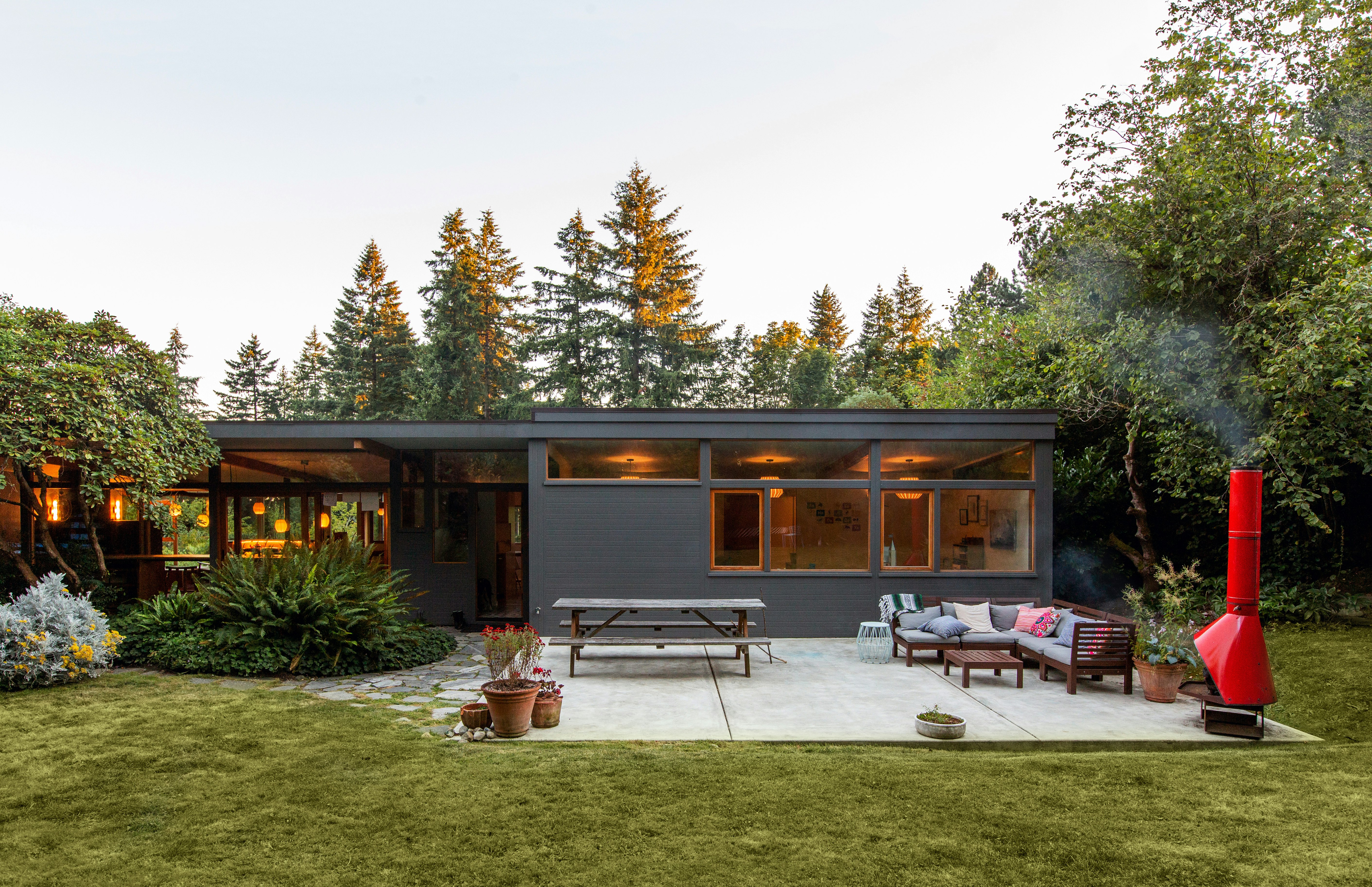 Hilltop House by Robert Hutchison Architecture - Dwell