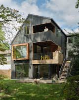 <span style="font-family: Theinhardt, -apple-system, BlinkMacSystemFont, &quot;Segoe UI&quot;, Roboto, Oxygen-Sans, Ubuntu, Cantarell, &quot;Helvetica Neue&quot;, sans-serif;">"The house is bermed into a steep hillside,