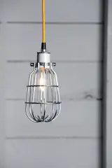INDUSTRIAL CAGE PENDANT LIGHT
Buy: http://indl.it/2qNupHA