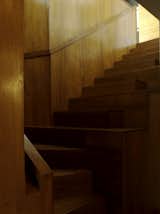Connecting staircase