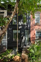 Spanning a mere 11 feet, this Brooklyn row house known as Little House, Big City has been strategically transformed to accommodate the needs of a young family of four. 