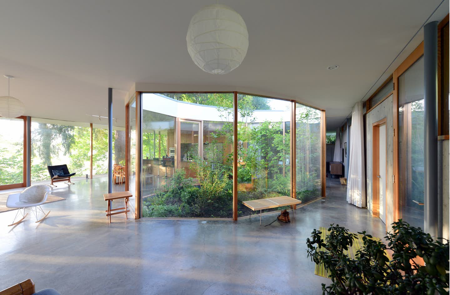 Photo 11 of 21 in The Courtyard House by NO ARCHITECTURE - Dwell