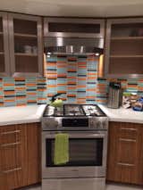 Another photo of this beautiful kitchen featuring the Urban Air tile collection: https://www.susanjablon.com/catalogsearch/result/?q=urban+air  Search “catalogsearch”