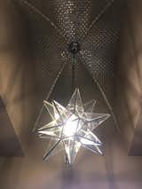Love things that sparkle? This Mixed Silver Diamond Bling and Frosted Silver Diamond Bling Tile is a distinctive and unique way to liven up your home by capturing light and opening up your space.
http://ow.ly/2sfG30kCQ1B
@susanjablonmosaics #silverdiamondbling #diamondtile #silvertile #metallictile #tile #mosaictile #glasstile #customtile #susanjablon #ceilingtile #homestyle #homedesign #interiordesign #customceiling #instastyle #instahome #designinspo #design123 #interiordesigner #eleganthome #silverdecor