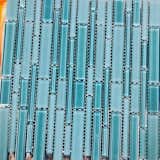 Explore Susan Jablon’s Linear Glass Tile collection. Linear tile blends feature both glossy and frosted tiles in varying lengths for magnificent results. https://www.susanjablon.com/catalogsearch/result/index/?p=1&q=Linear+glass+tile. #smallspacesquad #currentdesignsituation #houseenvy #housetour #tilestyle #tile #tiledesign #glasstile #mosaictile #backsplash #walltiles #kitchendesign #kitchentiles #interiordesign #moderndesign #modernhome #midcenturymodern #oldhouselove #farmhouselove #dreamkitchen #cottagestyle #homeinterior #homerenovation #bathroomrenovation #kitchenrenovation #bathroomremodel #walltile #kitchentile #bathroomtile #happy #style #design #home #designbuild #studio #designer #customtile #customdecor #deco #homedecor #diy #contemporary #livingspace #apartment