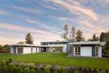 Controlled landscape in the courtyard