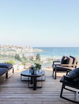 A Bondi Beach Penthouse Designed For Barefoot Luxury - Photo 8 of 8 - 