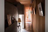 Find Out How a Japanese Architect Created a Fluid Live/Work Space For a Photographer - Photo 6 of 12 - 