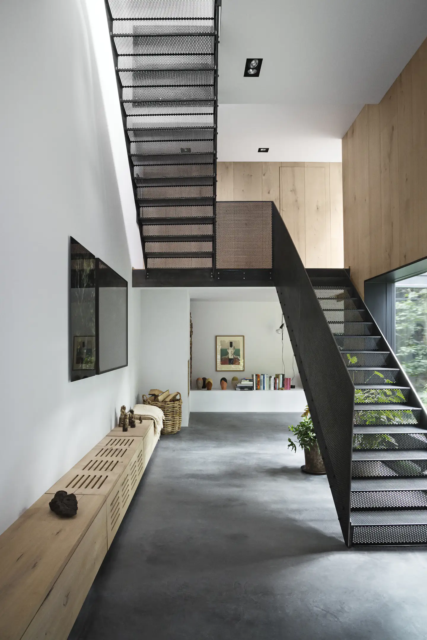 Image showcasing Photo 14 of 20 in 20 Spectacular Warehouse-to-Home Conversions - Dwell