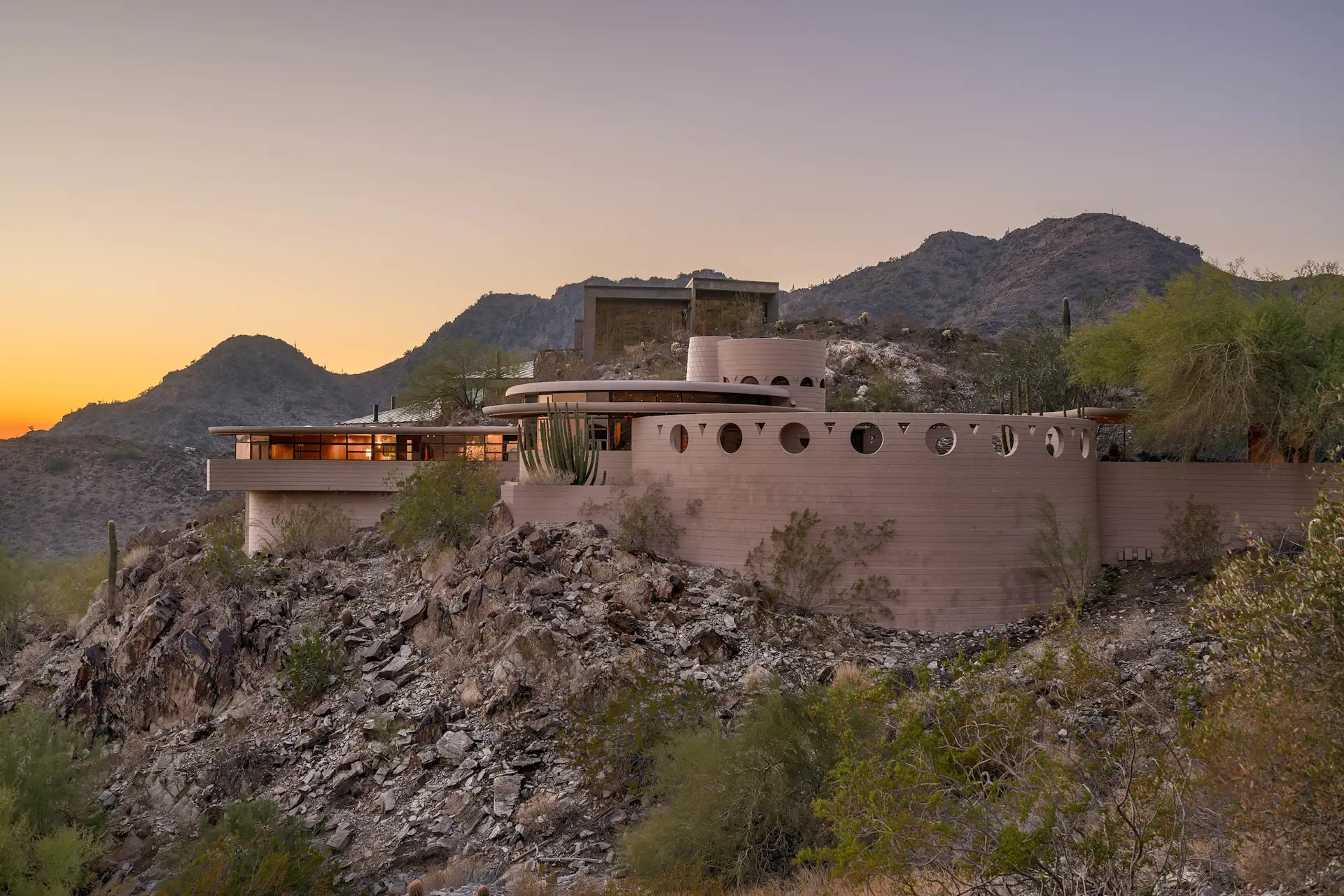 The Last House Designed by Frank Lloyd Wright Hits the Market at $2.98M ...