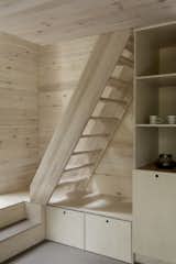 Staircase in Poisson Blanc by Atelier L’Abri and Vives St-Laurent