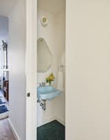 17 Modern Bathroom Wall Ideas - Photo 15 of 17 - 
