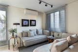 Media Room and office  in Penthouse Cenourão by Orlando Denardi