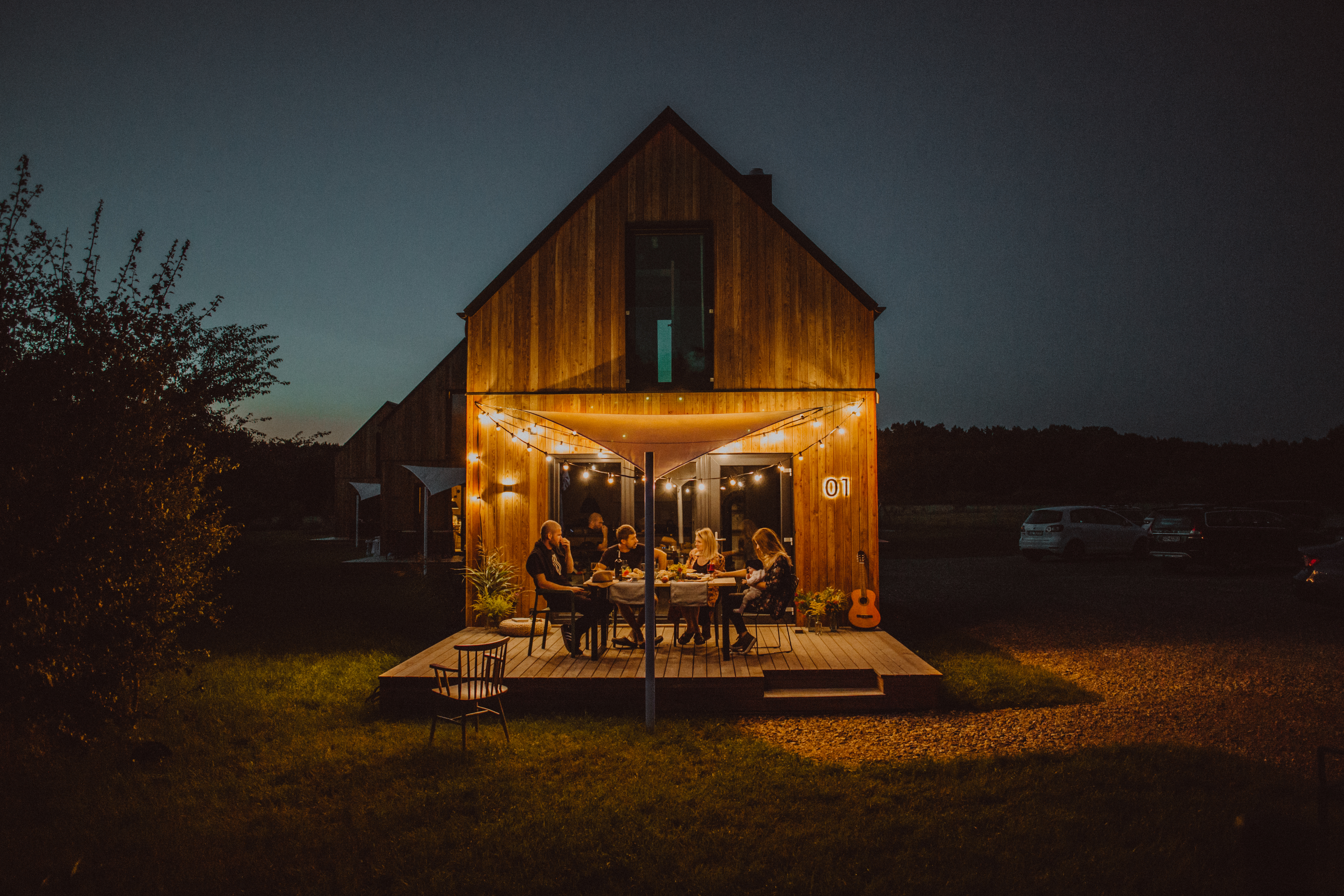 Photo 20 Of 45 In 45 Magical Tiny Cabins To Pin To Your Mood Board ...