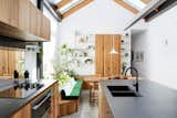 A Flourishing Garden Grows Inside This Glass-Roofed Melbourne Victorian