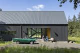 Inspired by the classic barn structures commonly found in the surrounding orchards and farmlands of Hood River, RBA chose tight-knot cedar fineline for its exterior cladding. Cedar is a great exterior material because it’s naturally rot-resistant and local to the PNW. It’s one of our favorite options for sustainable siding materials with a low-carbon footprint.