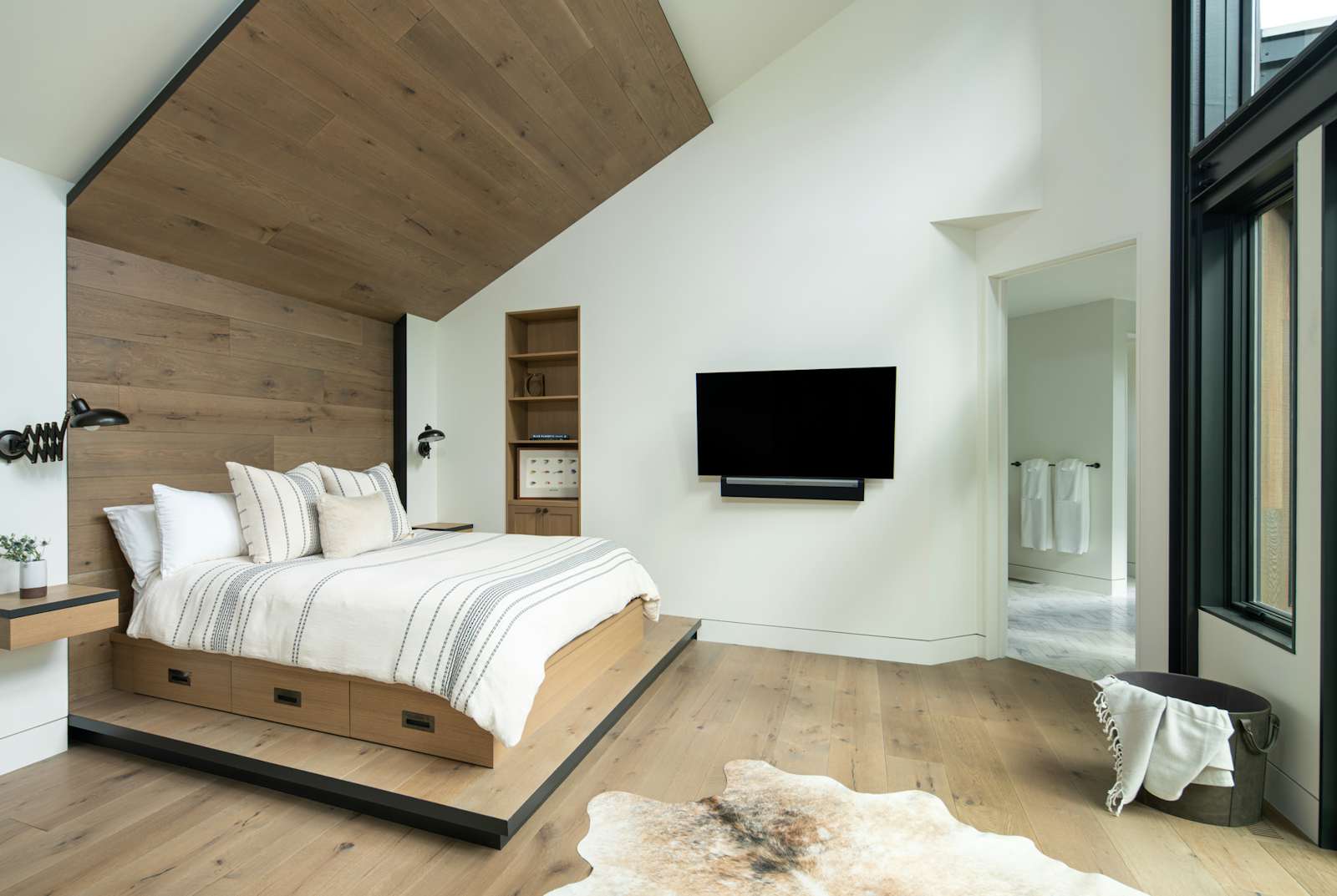 Photo 6 of 12 in How Much Should You Spend on a Duvet? Dwell