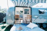 When a solo adventurer was ready for life on the open road with her cat and dog in tow, she turned to Innovative Spaces to help source, design, and build out her new home on wheels. Through their network of Airstream pickers, the mobile home design-build firm found a 1973 Airstream Tradewind.