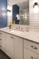 Henry's Bathroom 