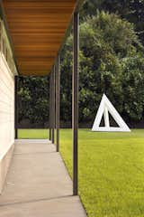 Back yard and Sol Lewitt sculpture at Residence 1414 by Miró Rivera Architects