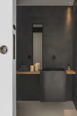 Black bathroom