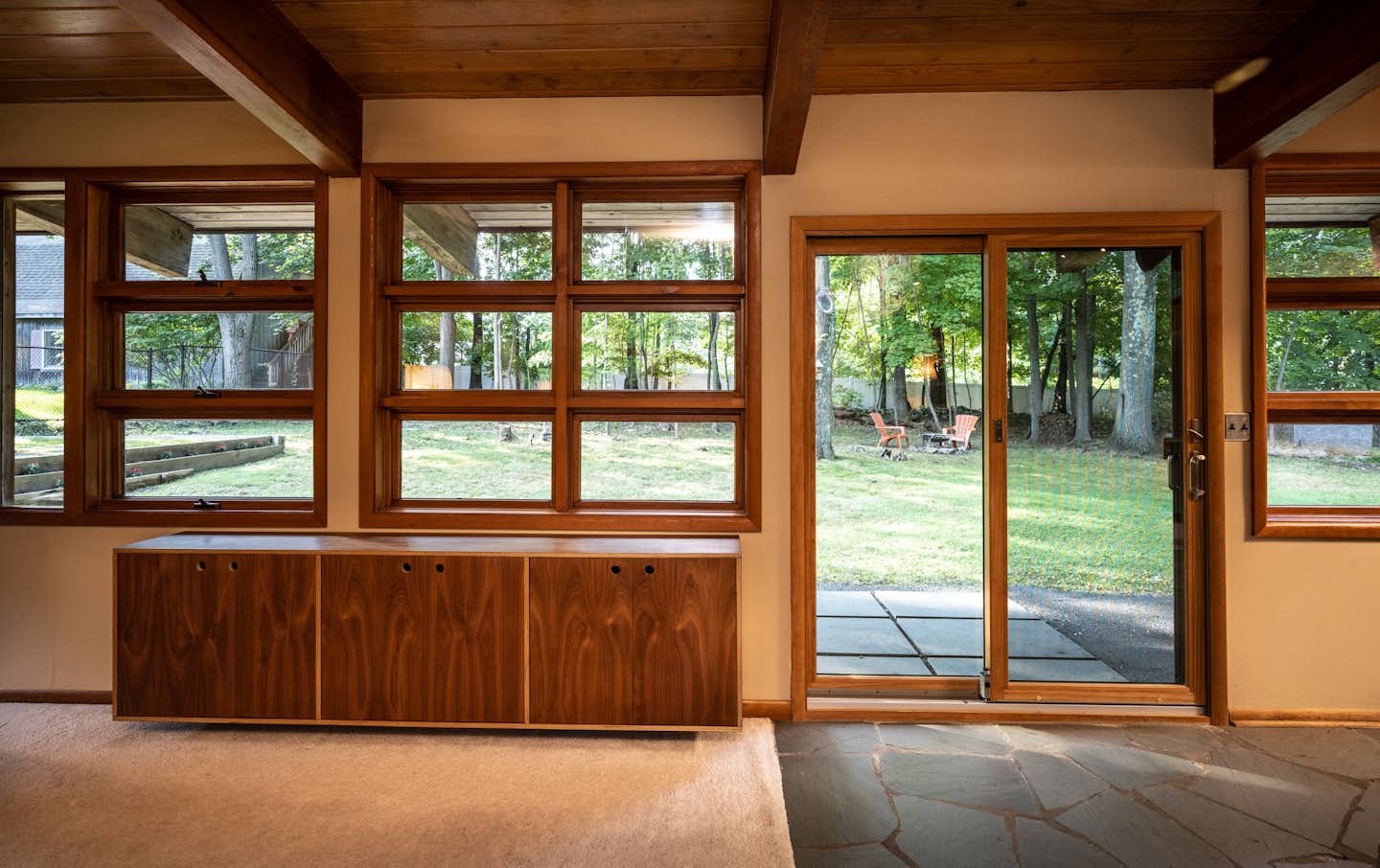 Photo 4 of 11 in A New York Midcentury With Custom Herman Miller