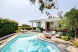A Restored Midcentury Home in Los Angeles With a Separate Guest Suite Asks $6.7M - Photo 5 of 10 - 