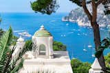  Photo 2 of 13 in Live in the Heart of Capri in This Classic Seaside Villa