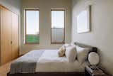 A Minimalist Home in Upstate New York Channels Its Natural Surroundings - Photo 7 of 10 - 