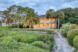 An Oceanfront Residence on Hilton Head Island Comes With Private Beach Access for $6.2M - Photo 9 of 9 - 
