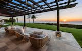 A Palos Verdes Retreat With 180-Degree Coastal Views Lists for the First Time at $35M - Photo 4 of 4 - 