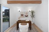 A Stylish Single-Level Midcentury in Los Angeles Seeks $1.9M - Photo 7 of 8 - 