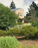 Florence Loft from Florence Avenue.