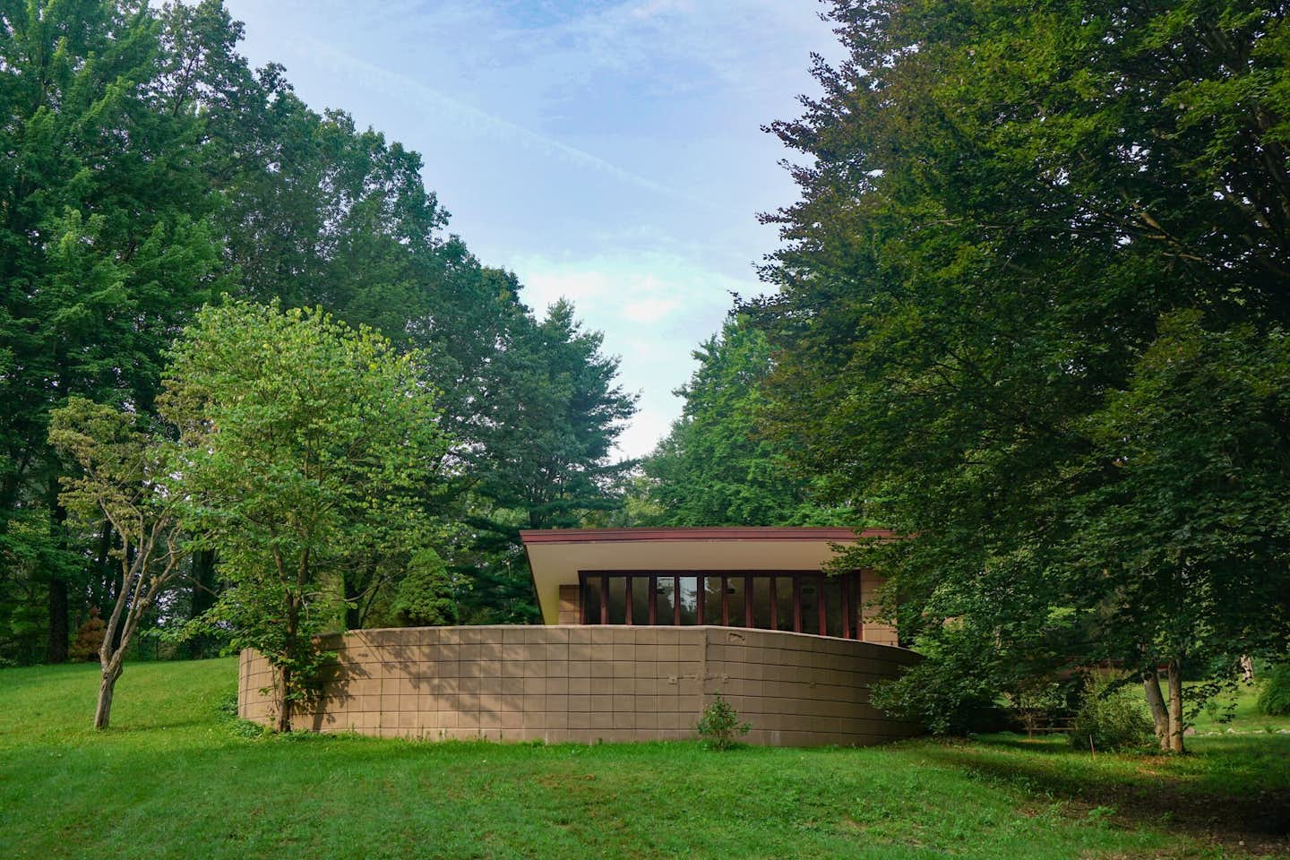 Photo 2 Of 13 In You Can Now Rent Frank Lloyd Wright’s Gloriously 