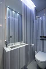 Guest WC. Vertical tiles, stripes