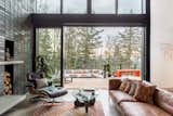 Indoor-outdoor living rooms
