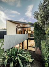 Exterior of Northcote House by Mitsuori Architects
