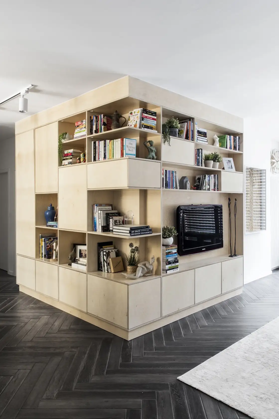 Budget Breakdown: A Stunning Apartment Revamp Mixes High and Low For ...