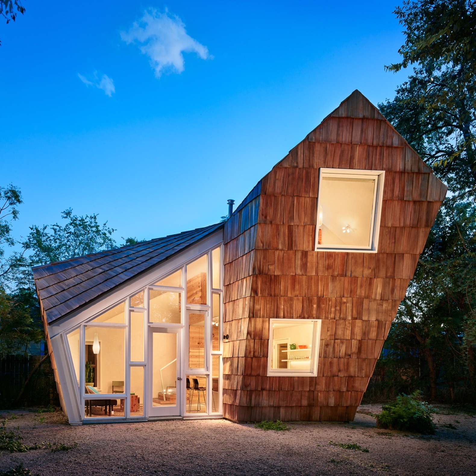 A Whimsical Guesthouse Leans Out to Maximize Space - Dwell