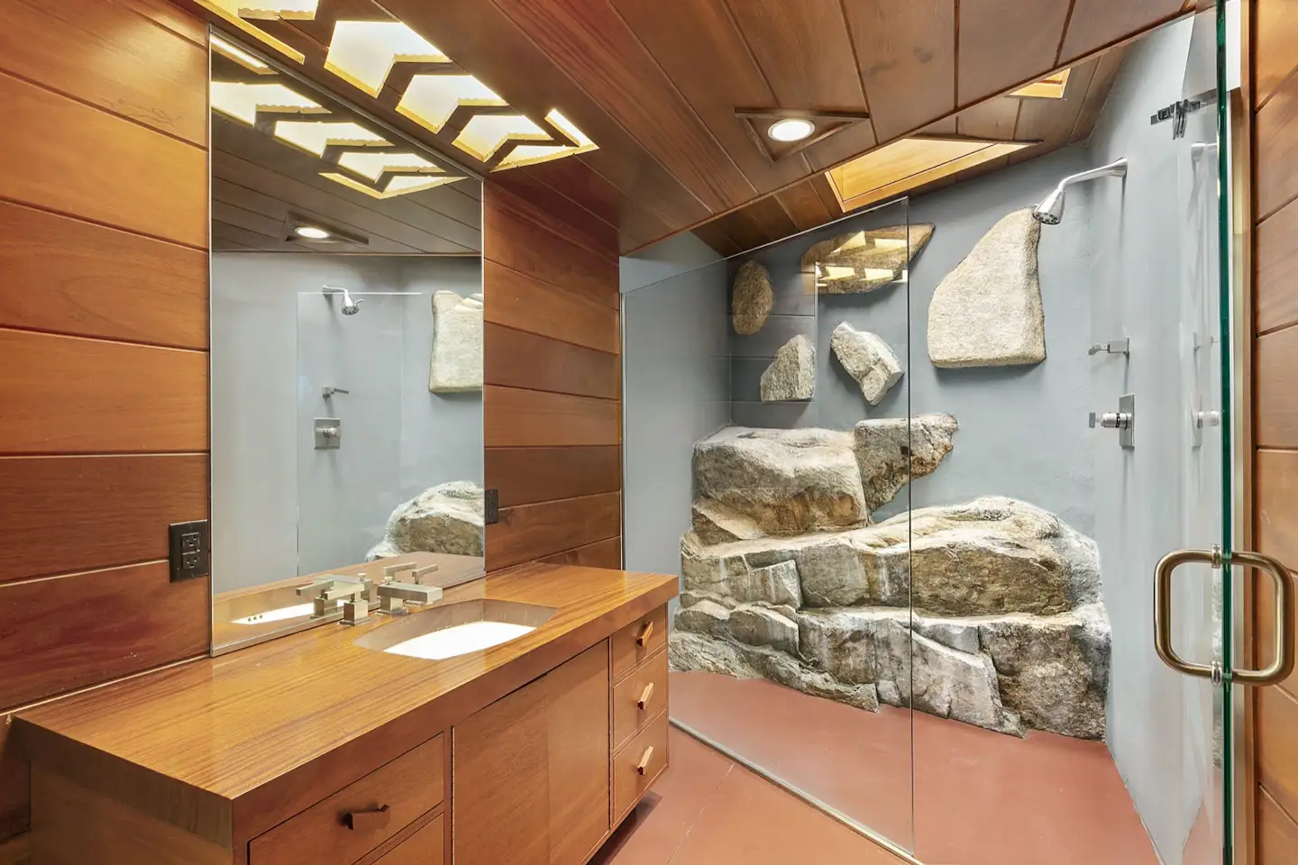 Photo 16 of 25 in Own a Private Island With a Frank Lloyd Wright ...