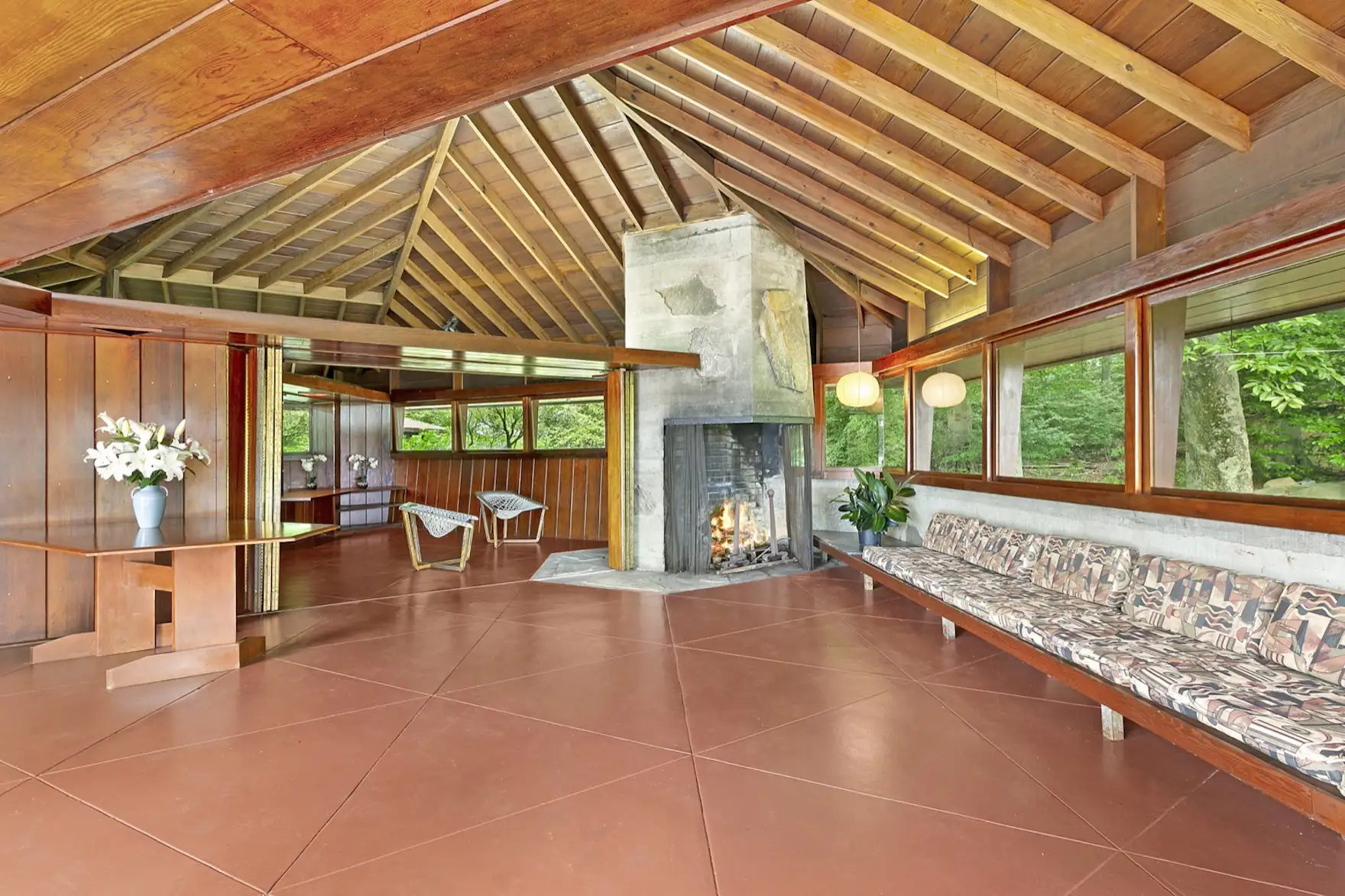 Photo 11 of 25 in Own a Private Island With a Frank Lloyd Wright ...