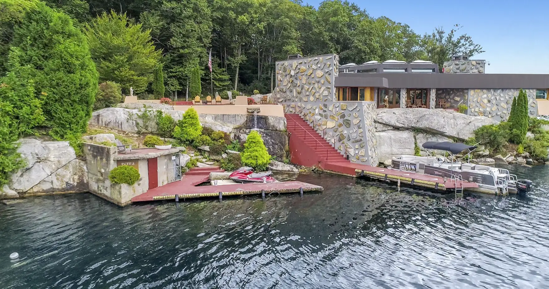 Photo 23 of 25 in Own a Private Island With a Frank Lloyd Wright ...