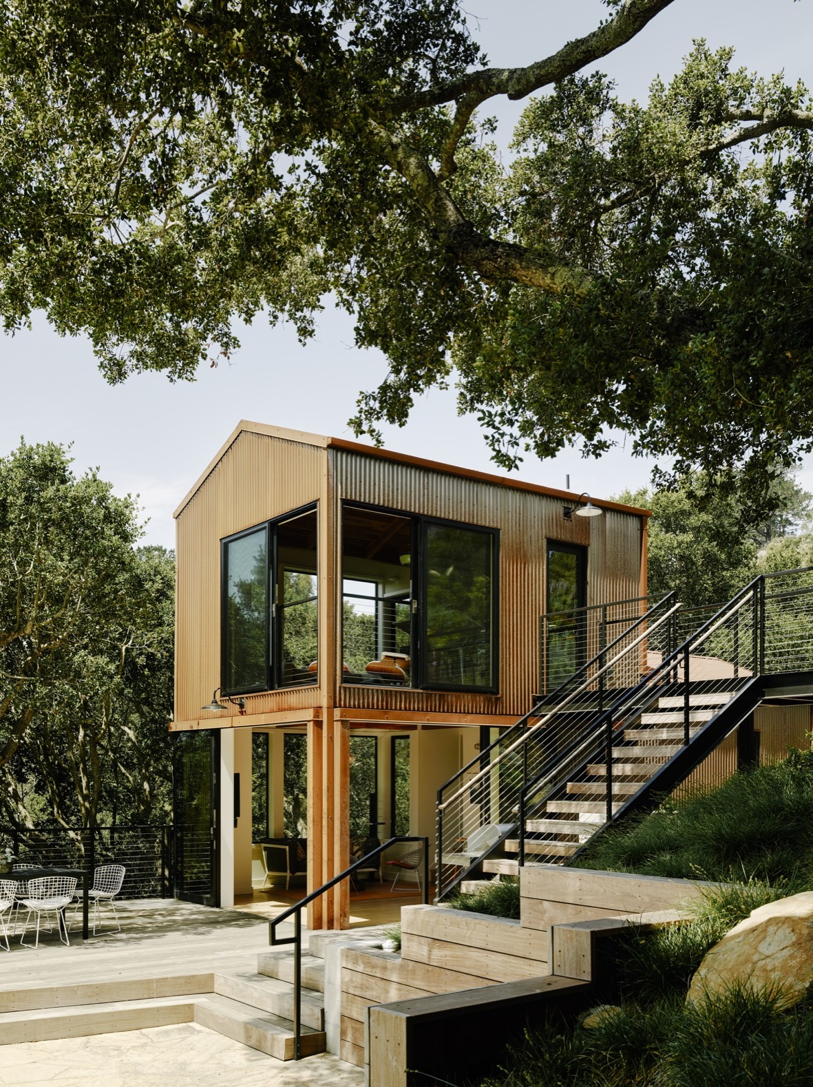 Photo 3 Of 22 In A Tree House Like Midcentury Home Peeks Above The   Original 