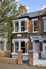 The couple wanted their house to set a high standard in the London borough of Newham—an area that has long struggled with quality of housing. "We purchased the property due to the fact that it was originally a poorly looked after HMO (House of Multiple Occupancy) and needed a lot of TLC," explains Richard. "The house had so much going for it—you just had to look hard!"