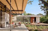 A Breathtaking Austin Home Weaves Around Oak and Pecan Trees