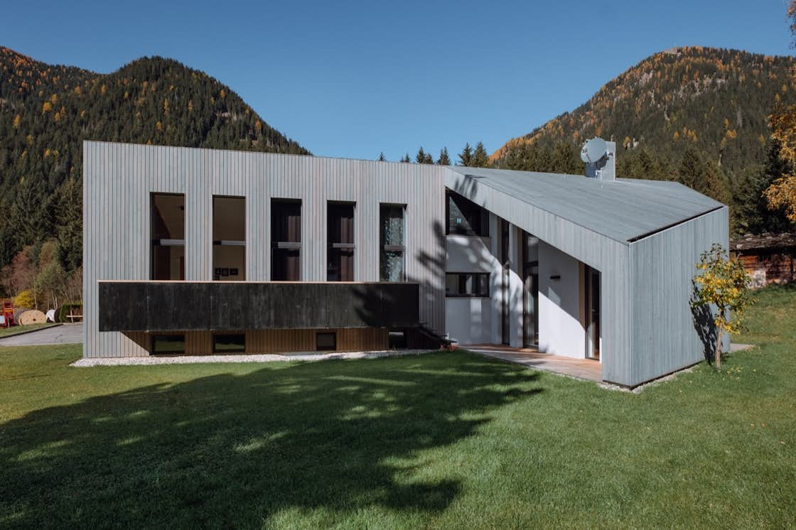 Photo 6 of 19 in A Sculptural Home in the Dolomite Mountains Frames a ...