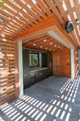 Dinette - Doors Retracted