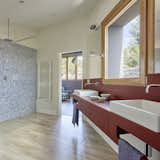 Creueta House-Bathroom.