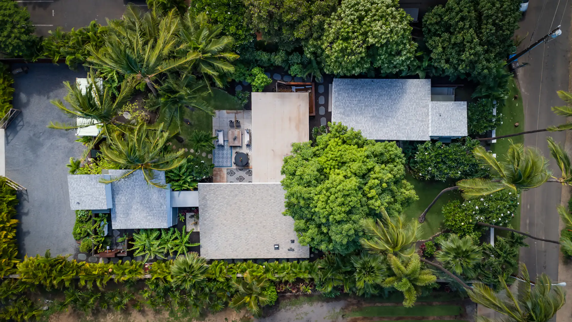 Photo 1 of 22 in A Modern 1954 Plantation Style Home on Maui by Chelsea ...