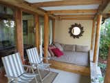 Cottage Outdoor Bed / Lounge